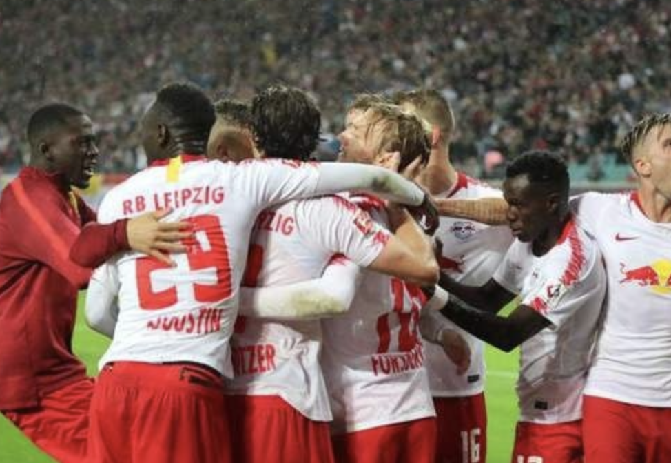 莱比锡红牛强势登顶，德甲格局迎来新变局